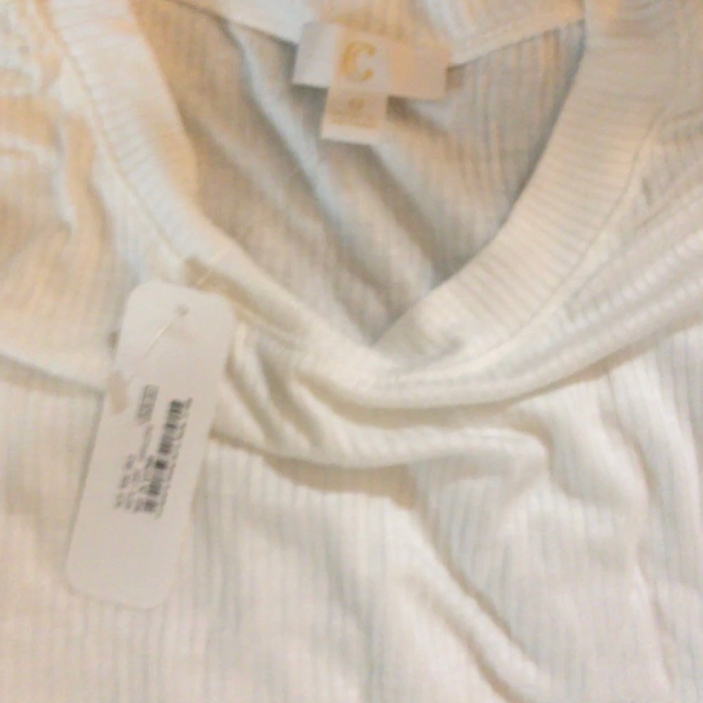 Cream Ruffle Sleeve Blouse - Picture 2 of 2